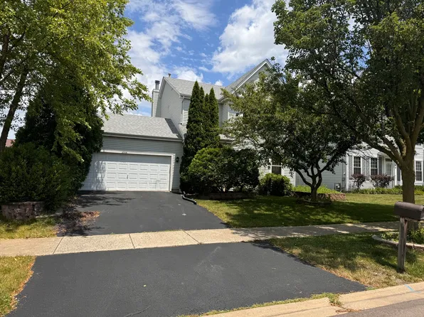 2088 Fescue Dr, Aurora, IL 60504