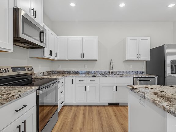 2nd image of 3714 Slate Ct