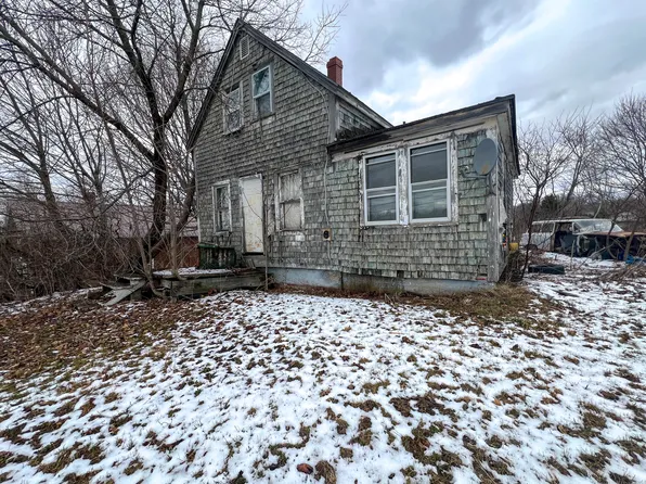 298 Military Street, Houlton, ME 04730