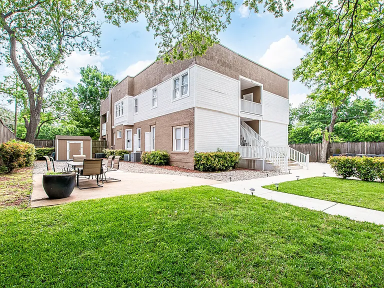 4719 Junius St #3 — Photo 34