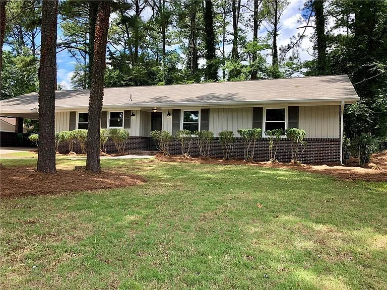 4142 Blackhawk Dr — Photo 1