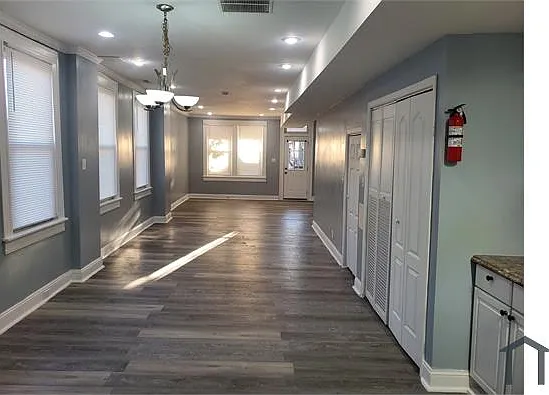 2882 Mayfield Ave — Photo 30