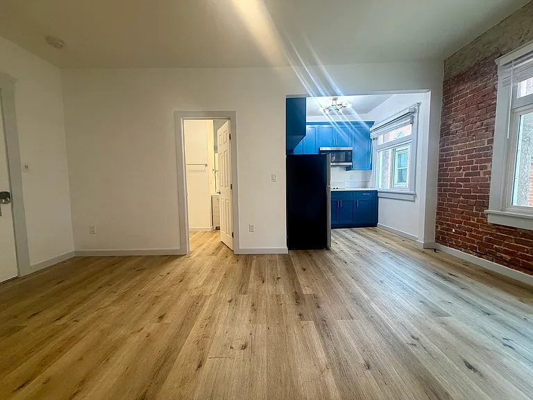 01-319 N Elm Ave #306 — Photo 4