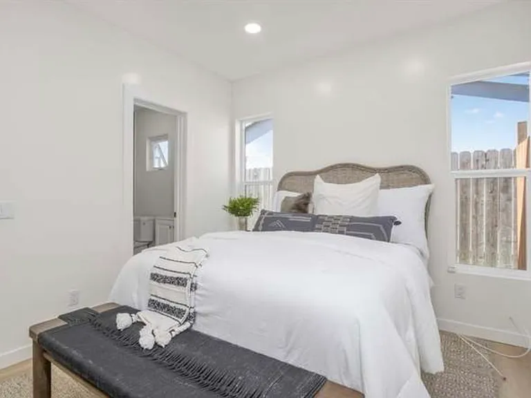 2535 Balfour Ave #A — Photo 6