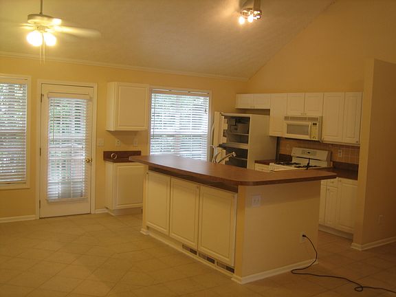 2nd image of 6833 Florence Dr