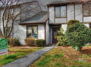22-2 Heather Hts, Reading, PA 19606