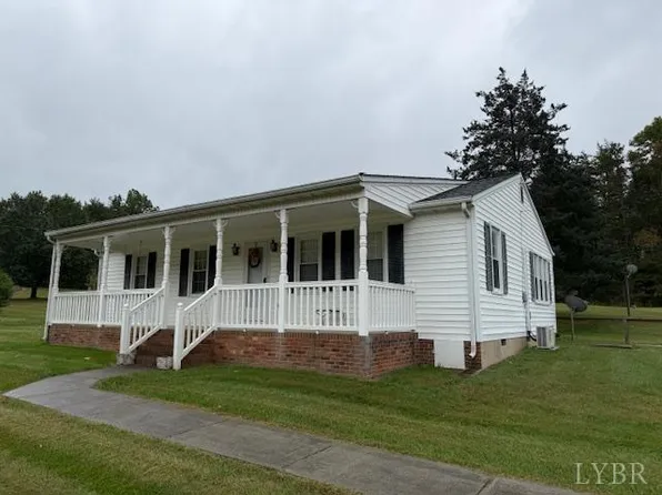 1484 Deer View Rd, Gretna, VA 24557