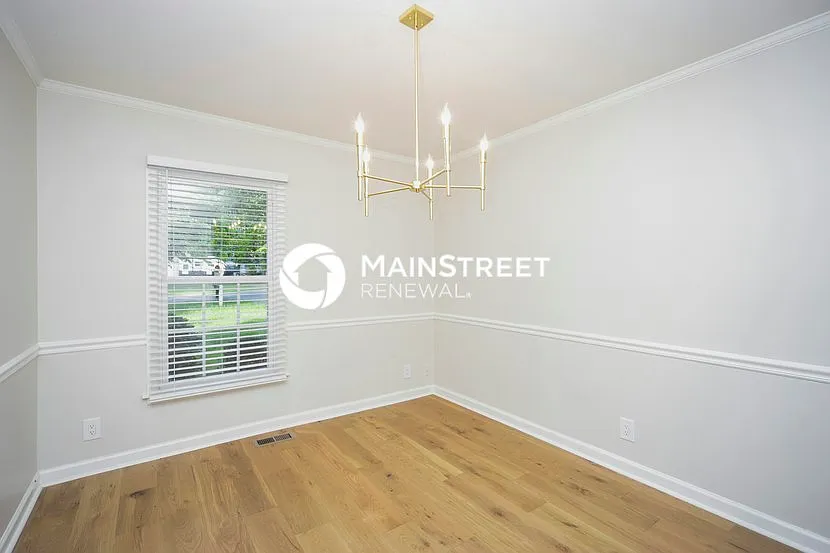 230 Gloucester St — Photo 3