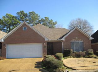 1764 Cedarbrook Cir, Tupelo, MS 38801