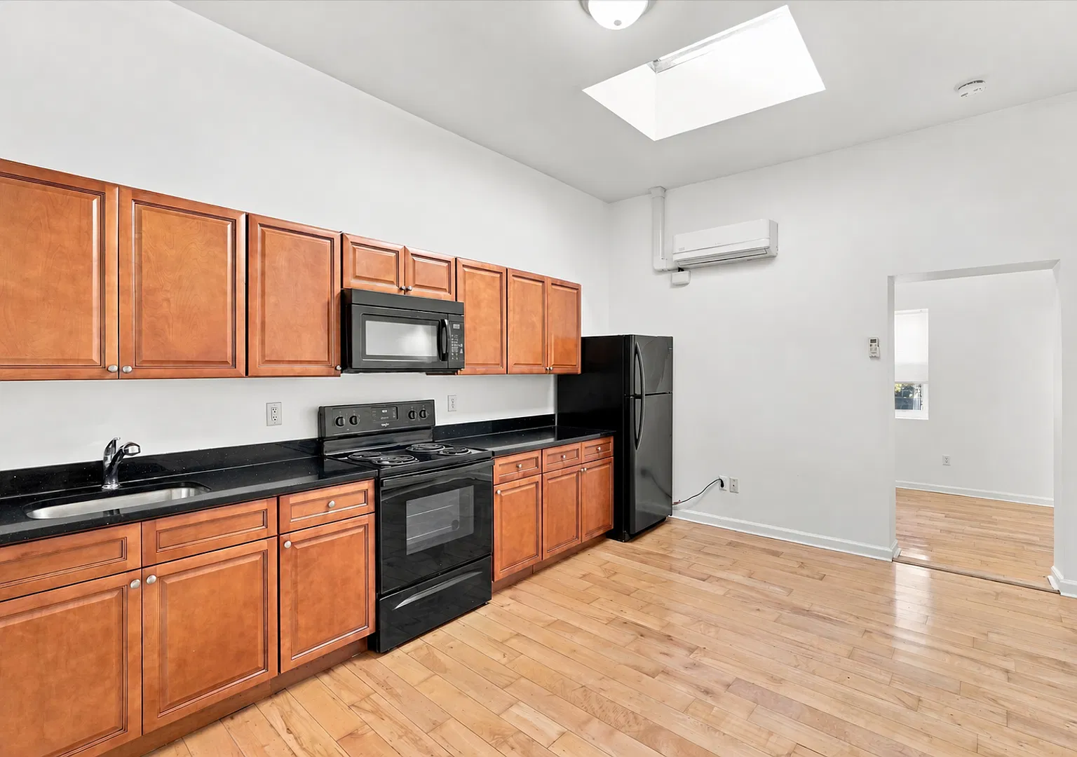2114 Orthodox St — Photo 3