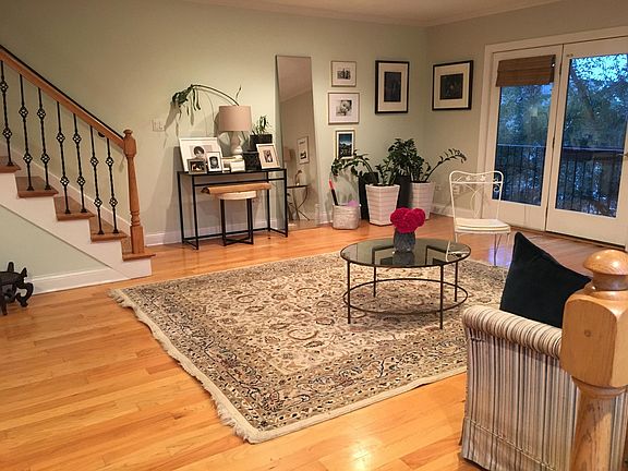 3rd image of 2-2441 N Fairfield Ave #2