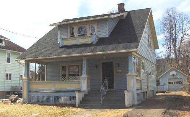1st image of 1061 Lincoln St