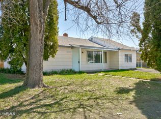 1309 S 20th Ave, Yakima, WA 98902