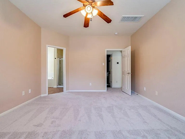 102 Trailridge Dr — Photo 15