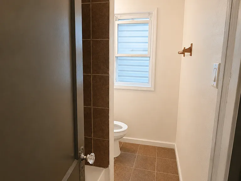 517 Brownsville Rd — Photo 20