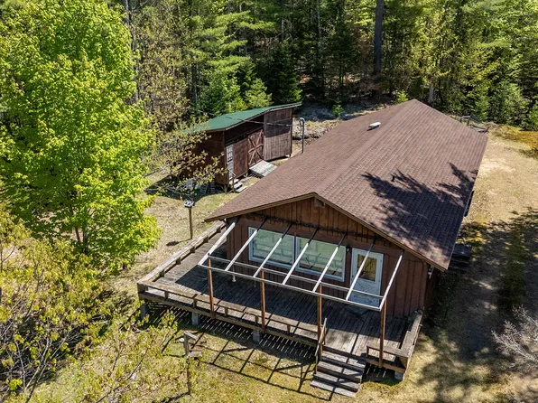 638 Hurricane Rd, Keene, NY 12942