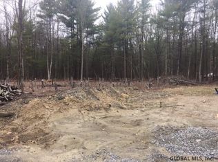 20 Locust Rd, Ballston Spa, NY 12020