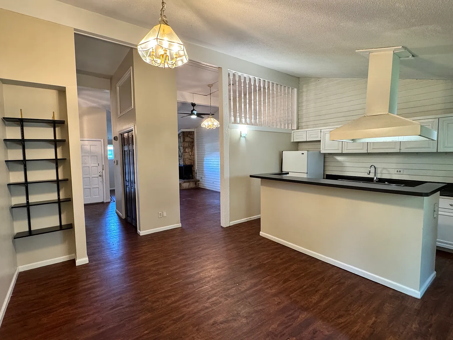 2506 University Dr — Photo 3