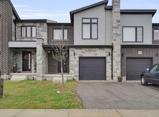 2982 Turner Cres, London, ON N6M0J3