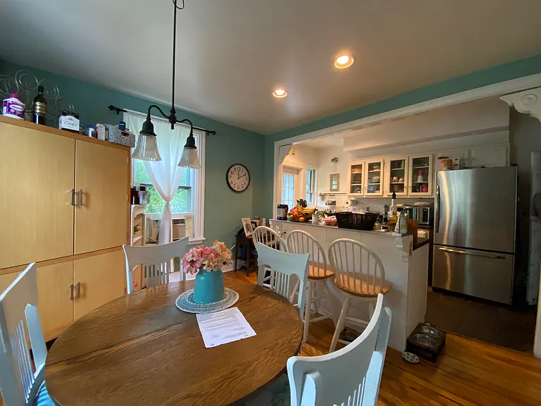 61 Manning St — Photo 4