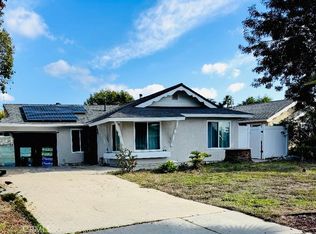 1183 Woodrail Dr, Vista, CA 92083