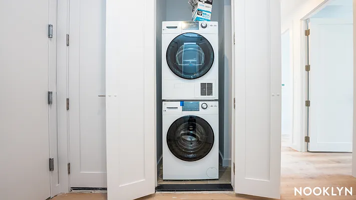 Rented by Nooklyn NYC LLC | media 111