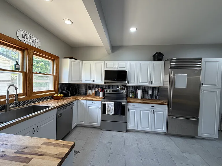 1030 Riverview St — Photo 11