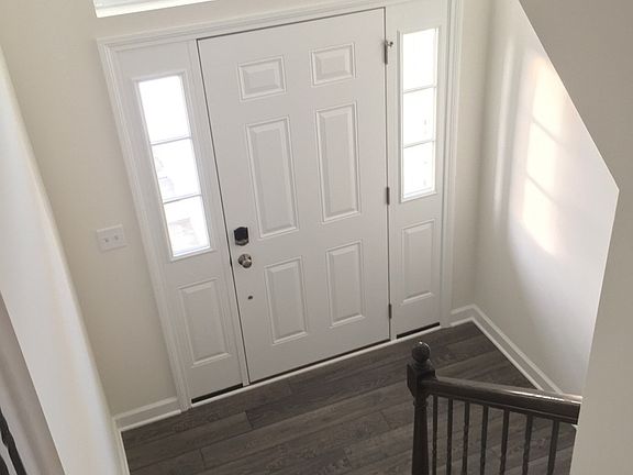 3rd image of 15318 Park Station Blvd