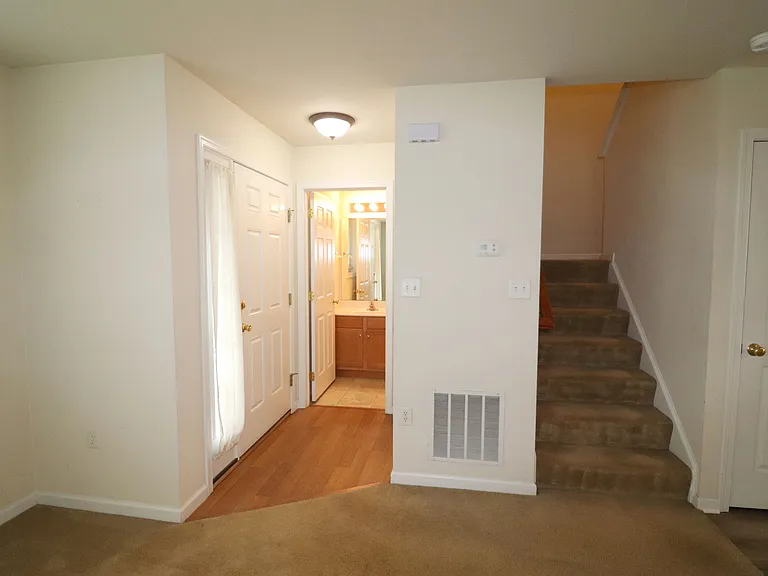 13 Broderick Ct — Photo 3