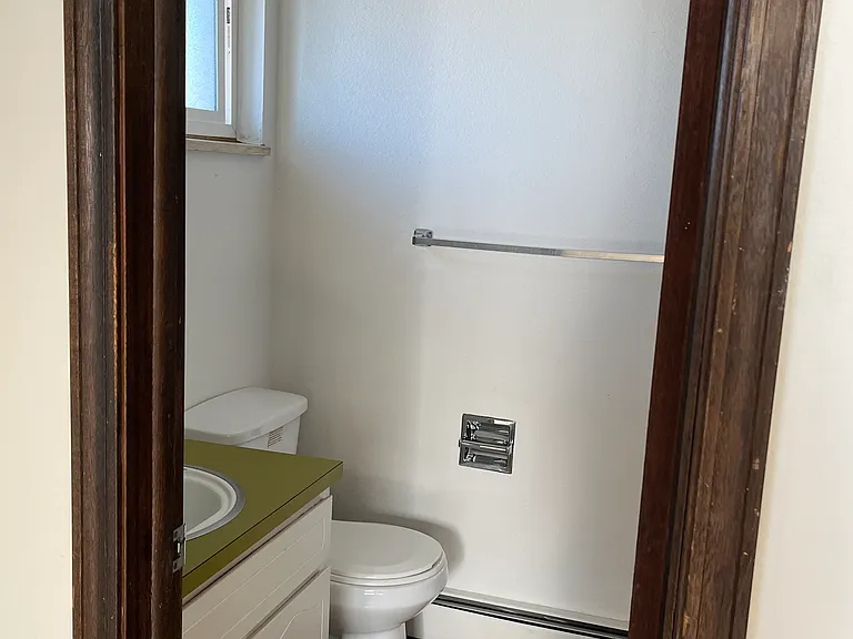 1431 Stuart St #4 — Photo 5