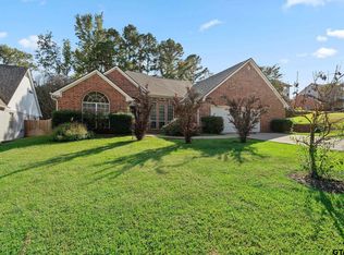 307 Robinwood Dr, Whitehouse, TX 75791