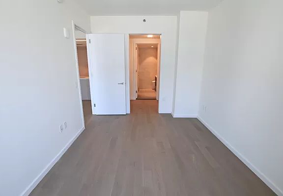 5th image of 133-27 39th Ave Penthouse 1A