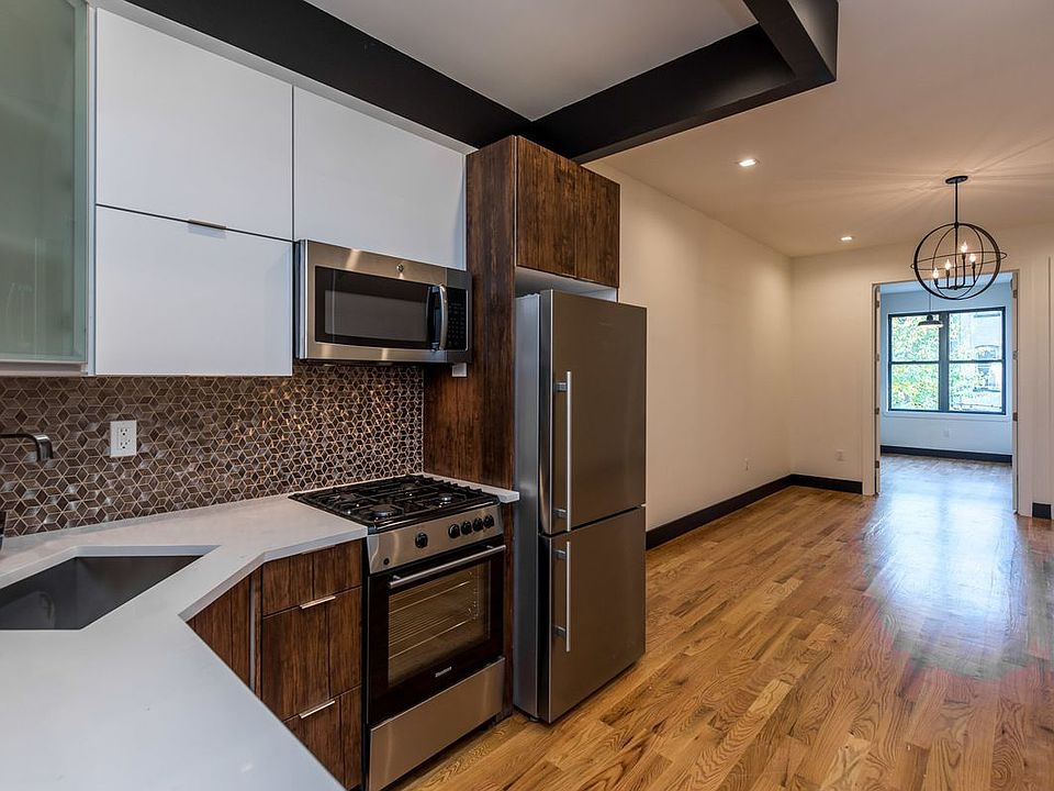 1st image of 302 Stanhope St #3LL