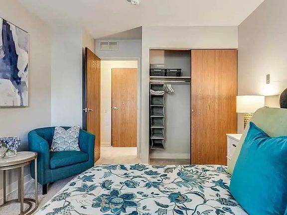 4th image of 34601 Elmwood St #11052