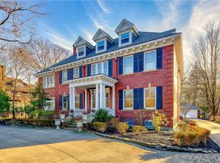 3076 Fairmount Blvd, Cleveland Heights, OH 44118