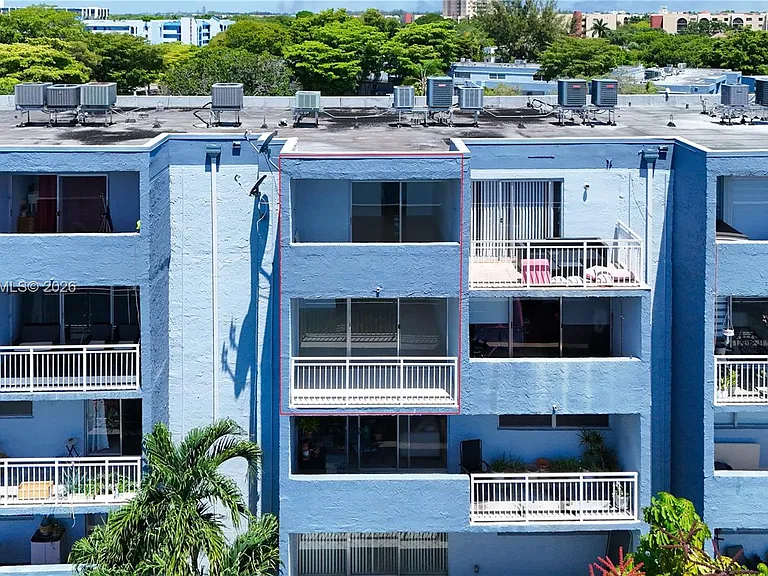 9351 Fontainebleau Blvd #B415 — Photo 37