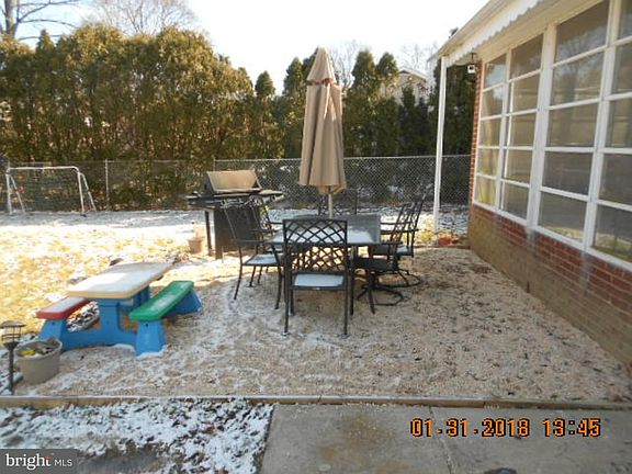 5th image of 11 Orchard Ln