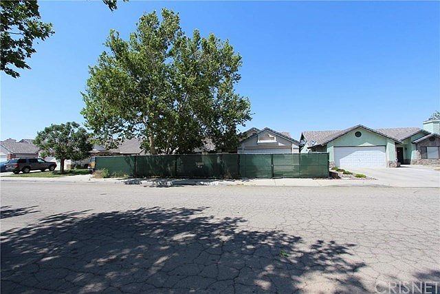 1st image of 835 E Avenue J6