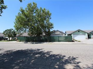 835 E Avenue J6, Lancaster, CA 93535