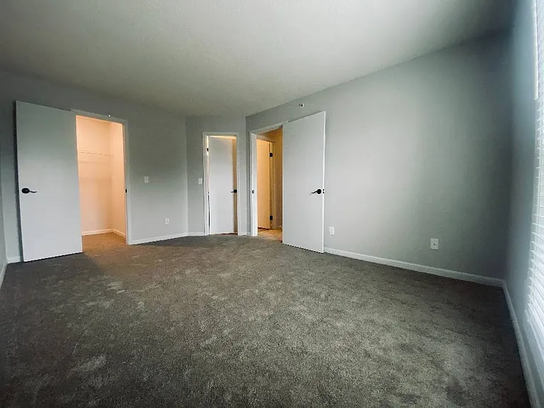 850 sqft master bedroom II