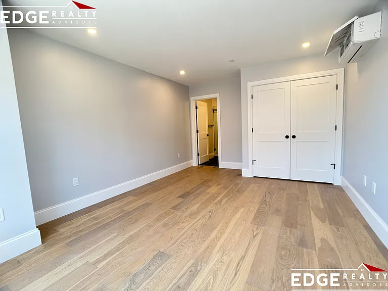 425 Market St #302 — Photo 5