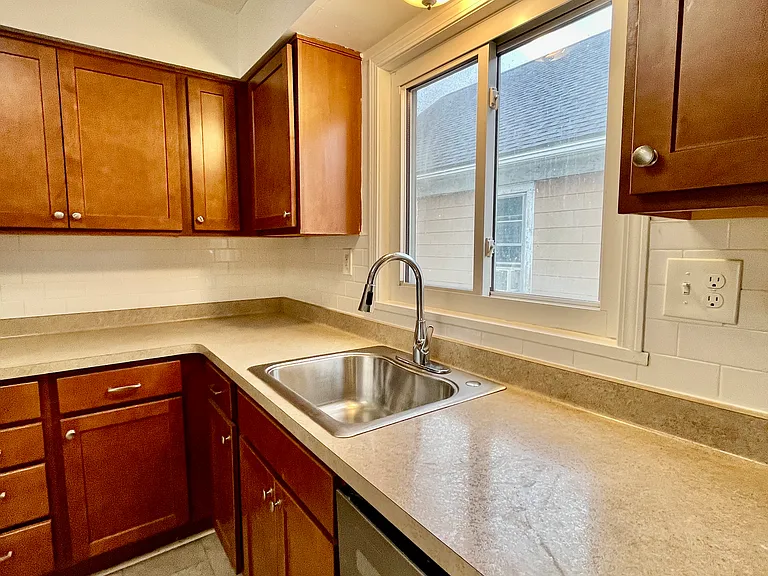 292 Hartwell Rd #2 — Photo 3