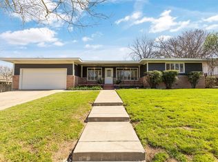 3817 Piedmont Rd, Fort Worth, TX 76116
