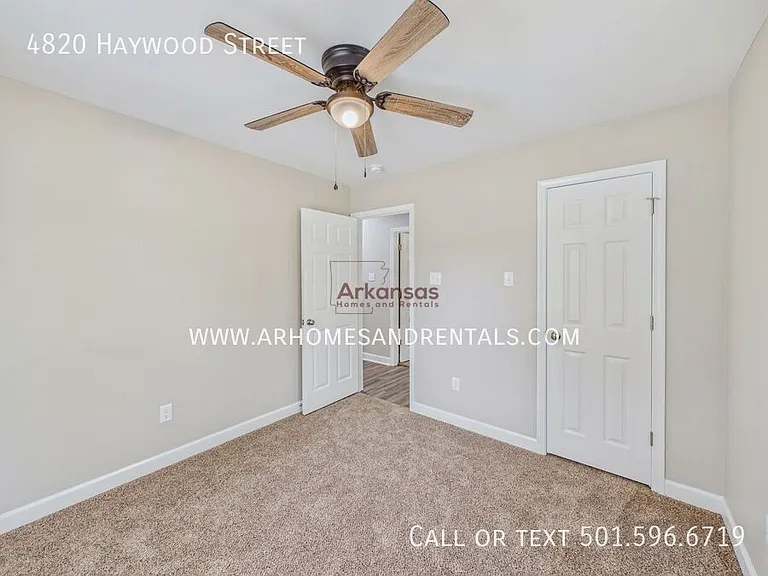 4820 Haywood St — Photo 11
