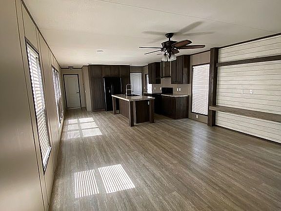3rd image of 318 Oliece Dr