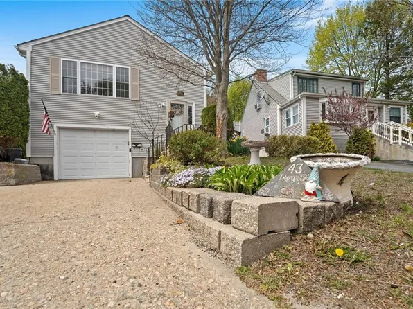 43 Royal Ave, Cranston, RI 02920