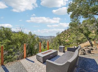 1225 Los Alamos Road, Santa Rosa, CA 95409