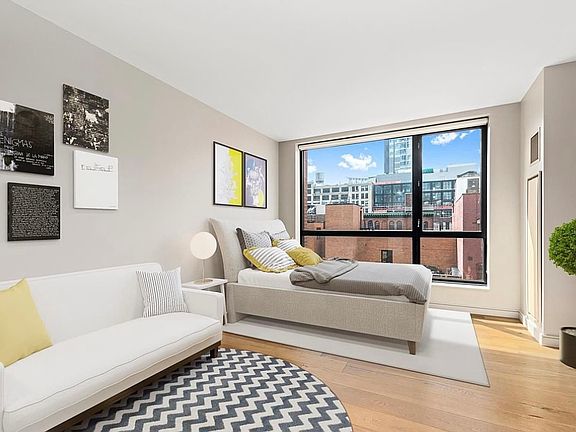 3rd image of 540 W 28th St APT 7A
