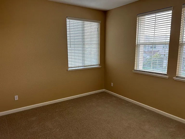 108 Matisse Dr — Photo 11