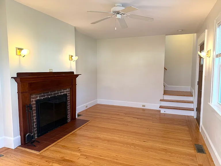 34 Caswell Ave — Photo 9